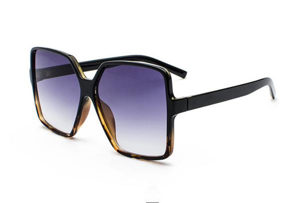 Modernūs moteriški kvadrato formos akiniai