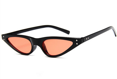 Moteriški retro stiliaus akiniai nuo saulės