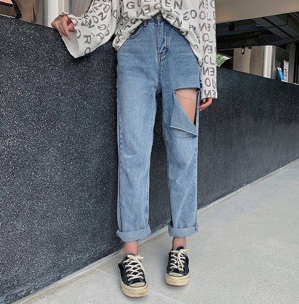 Laisvalaikio moteriškų džinsų tiesus modelis su plėšytais motyvais ir aukštu juosmeniu