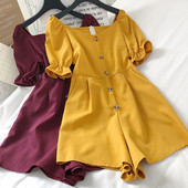 Ежедневен дамски гащеризон с копчета и къс ръкав