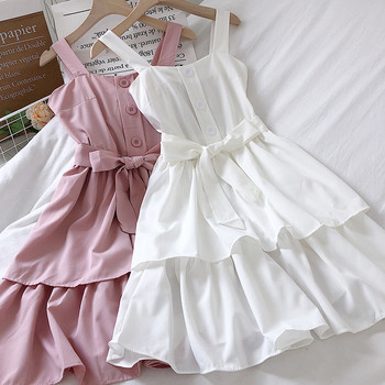 Pavasariška moteriška suknelė su plačiomis petnešėlėmis ir kaspinu