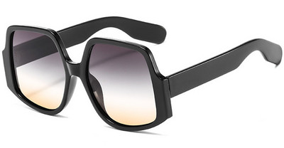 Нов модел слънчеви очила с квадратна форма