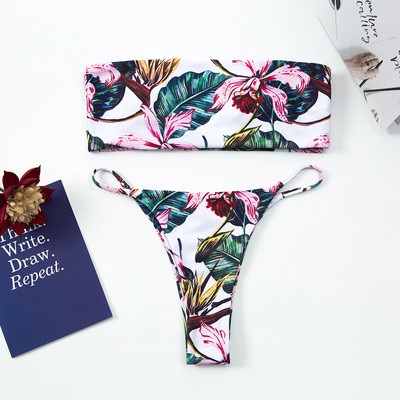 Модерен бански костюм с горнище тип лента и флорален десен