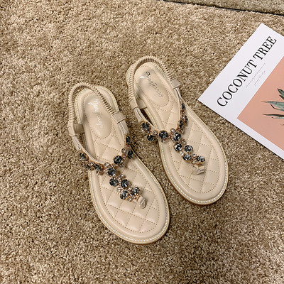 Модерни дамски сандали с камъни и равна подметка