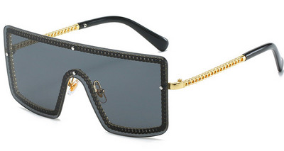 Naujas kvadrato formos akinių nuo saulės modelis