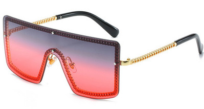 Naujas kvadrato formos akinių nuo saulės modelis