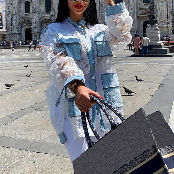 Модерно дънково дамско яке с тюл и дантела