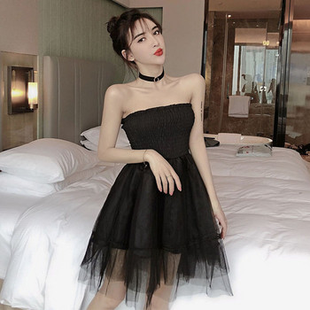 Актуална дамска рокля разкроен модел с тюл