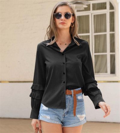 Модерна  дамска  риза с класическа яка и дълъг ръкав