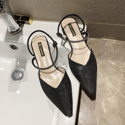 Дамски модерни сандали с метална закопчалка