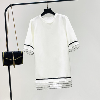 Модерна дамска къса рокля с овално деколте и къс ръкав