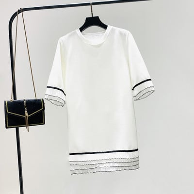 Модерна дамска къса рокля с овално деколте и къс ръкав