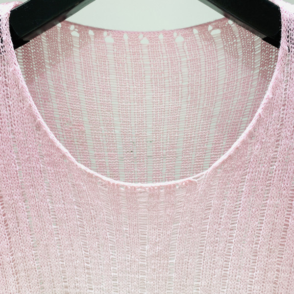 Модерна дамска блуза с овално деколте и къс ръкав