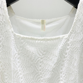 Разкроен модел дамска рокля с презрамки в бял цвят