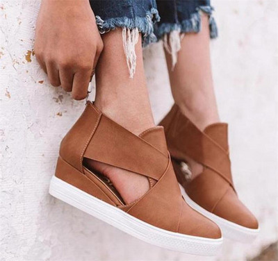 Ежедневни дамски обувки на платформа изчистен модел с цип