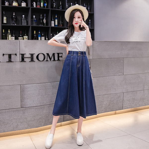 Стилна дамска дълга дънкова пола с висока талия - разкроен модел