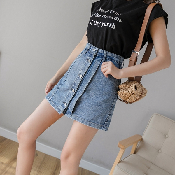 Ежедневна дънкова къса пола с висока талия и копчета 