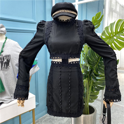 Нов модел стилна дамска рокля с изрязана част, дантела и перли