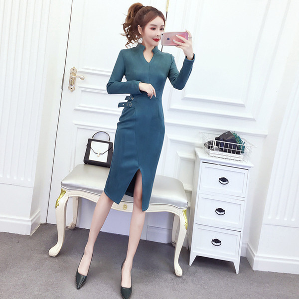 Rochie actuală de damă cu fante și mâneci lungi