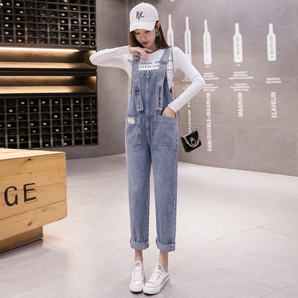 Salopeta casual de dama din denim cu buzunare si bretele