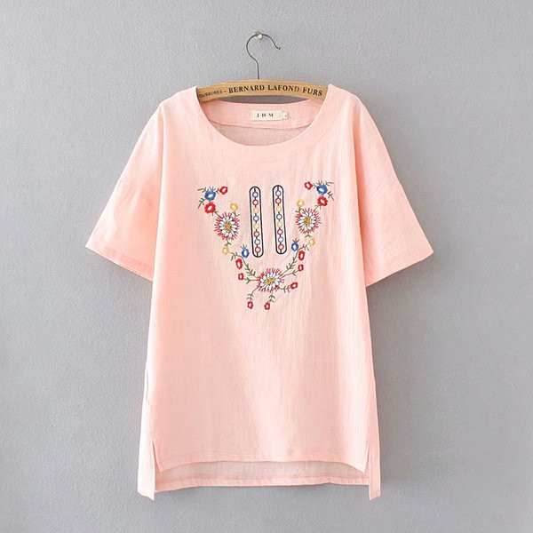 Tricou casual dama cu decolteu oval, broderii si maneci scurte