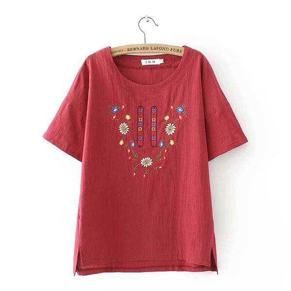 Tricou casual dama cu decolteu oval, broderii si maneci scurte