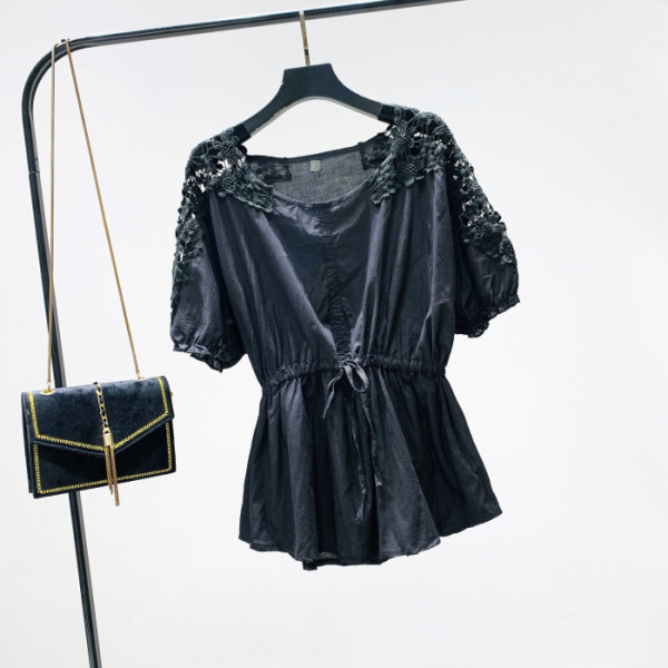 Bluza de dama model nou cu decolteu oval si cravate