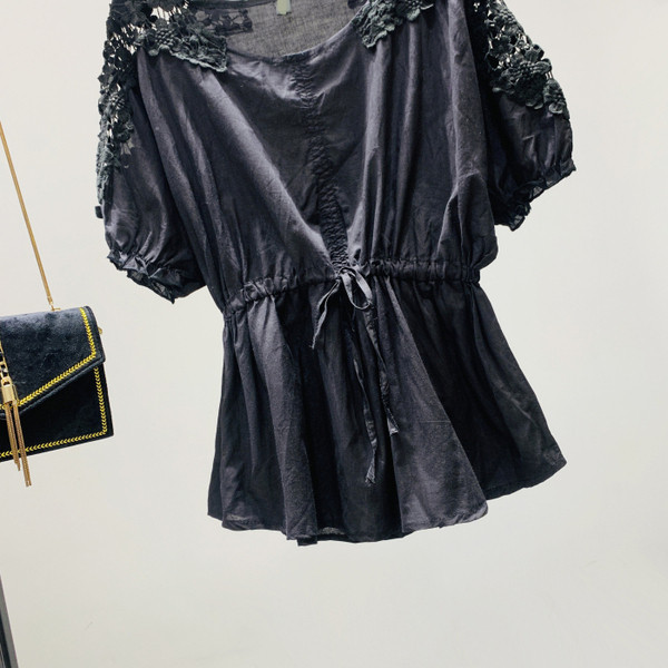 Bluza de dama model nou cu decolteu oval si cravate