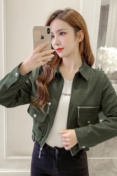 Jachetă scurtă de damă modernă cu buzunare