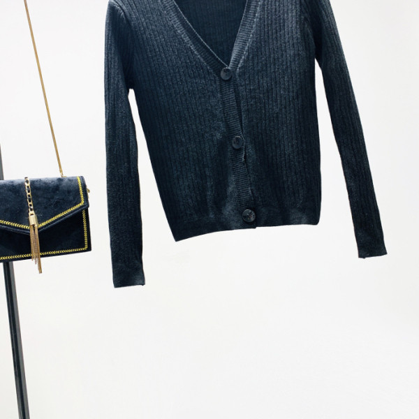 Vesta de dama model nou cu decolteu spitz de culoare neagra