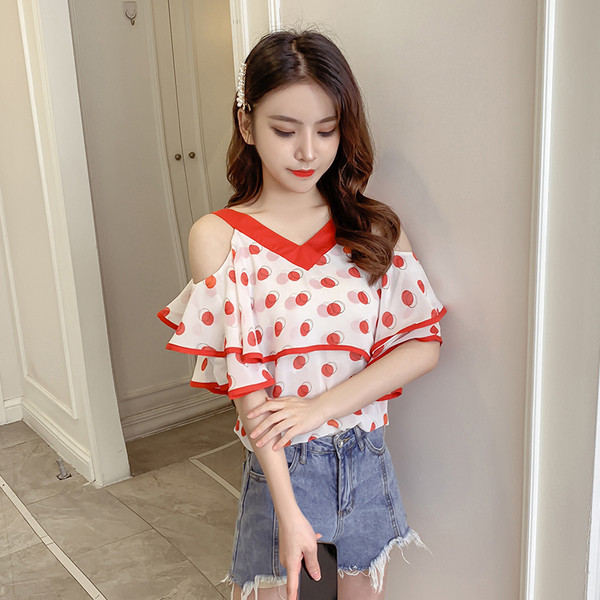 Bluză de damă cu panglică și umerii goi cu puncte