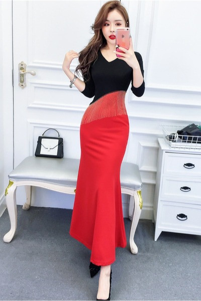 Rochie de dama cu decolteu in V si maneci lungi