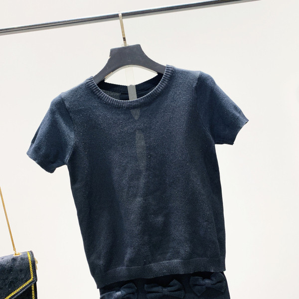 Set dama model nou din doua parti - bluza + fusta