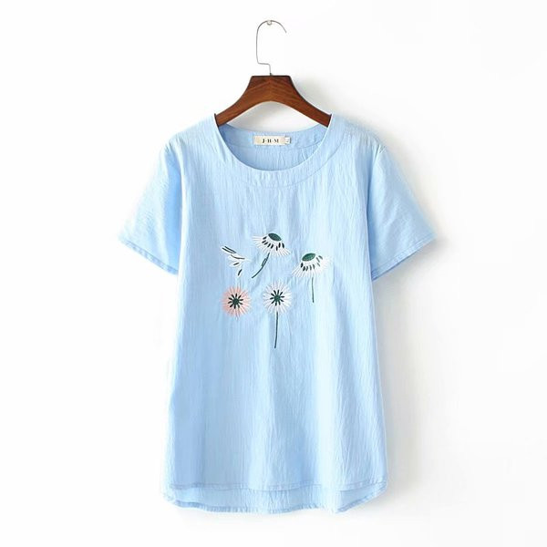 Tricou casual dama cu decolteu oval, broderii si maneci scurte