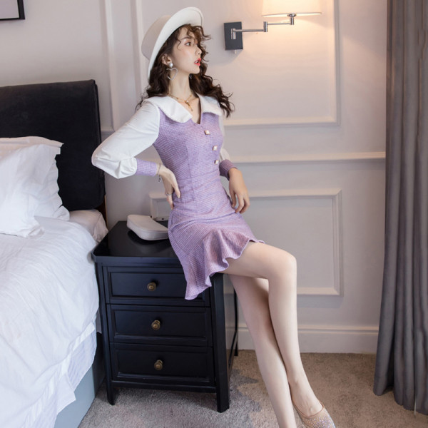 Стилна дамска рокля с копчета и яка 