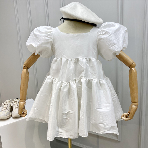 Bluza dama de primavara model lat cu decolteu patrat si maneci scurte