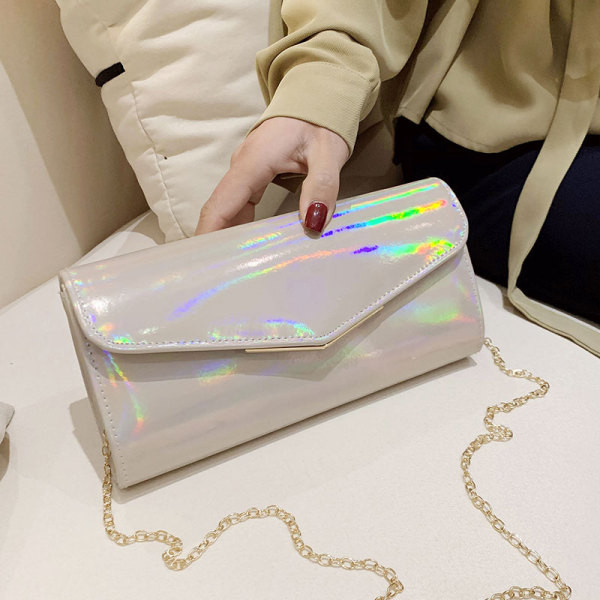 Geantă de damă elegantă, cu lanț lung și închizătoare metalică