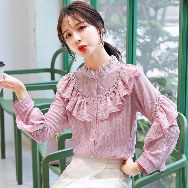 Cămașă elegantă de damă cu guler înalt, bucle și nasturi