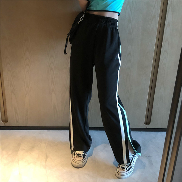 Bluză scurtă sport-casual cu mâneci scurte