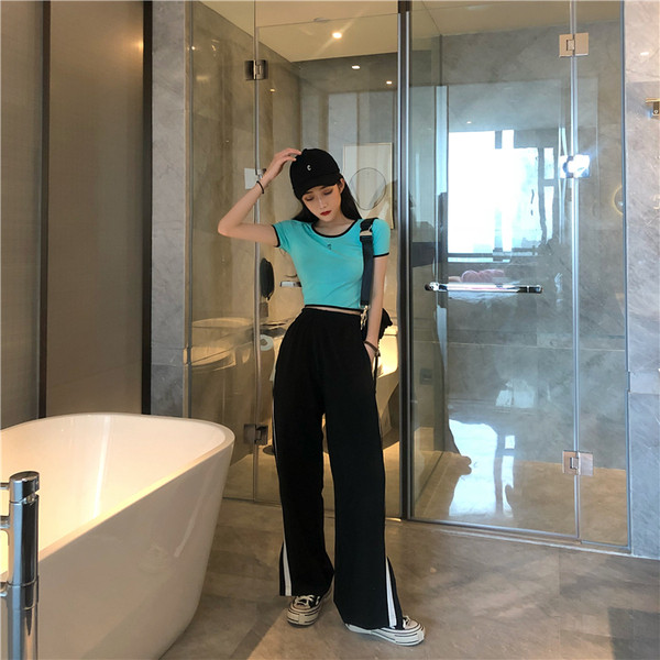 Bluză scurtă sport-casual cu mâneci scurte