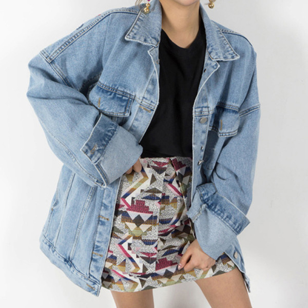 Jachetă de blugi lată model nou cu inscripții colorate