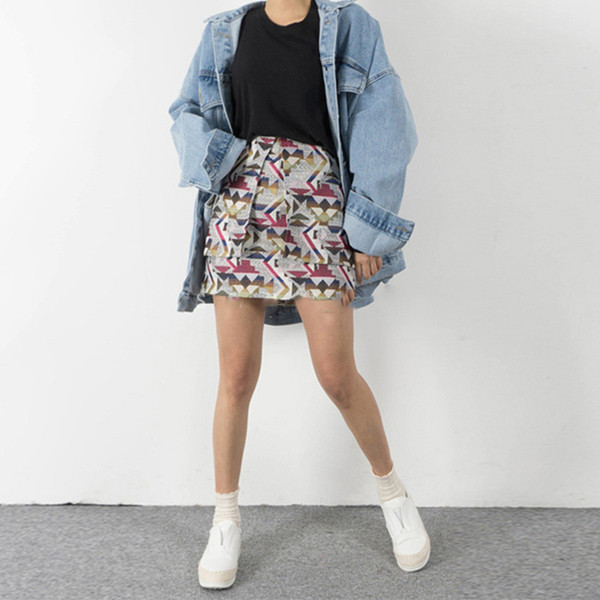 Jachetă de blugi lată model nou cu inscripții colorate