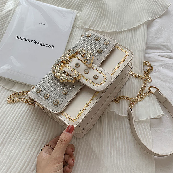 Geanta de dama moderna cu catarama si pietre