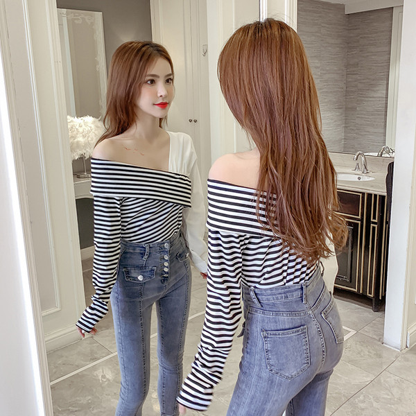 Bluză de damă bicoloră cu mâneci lungi și decolteu spitz