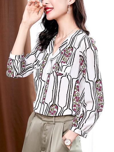 Стилна дамска риза от шифон с шпиц деколте и дълъг ръкав