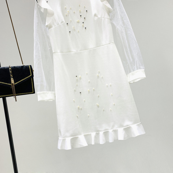 Нов модел дамска рокля с перли и ръкави от тюл