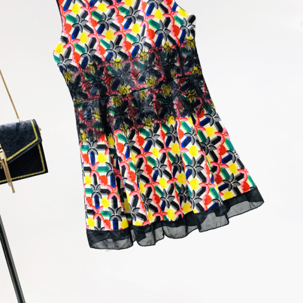 Rochie de dama colorata cu bretele - model croiat