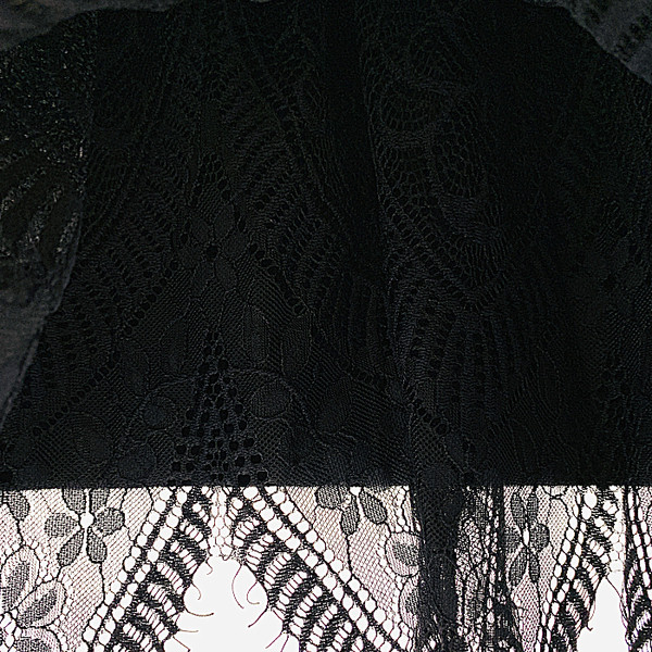 Model nou fusta lunga dama cu dantela de culoare neagra