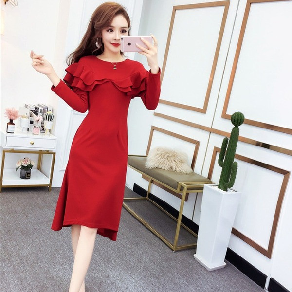 Rochie moderna de dama cu maneci lungi si bucle