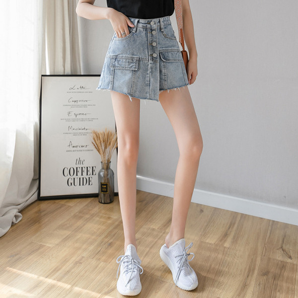 Къса дамска асиметрична дънкова пола-панталон с висока талия и копчета 